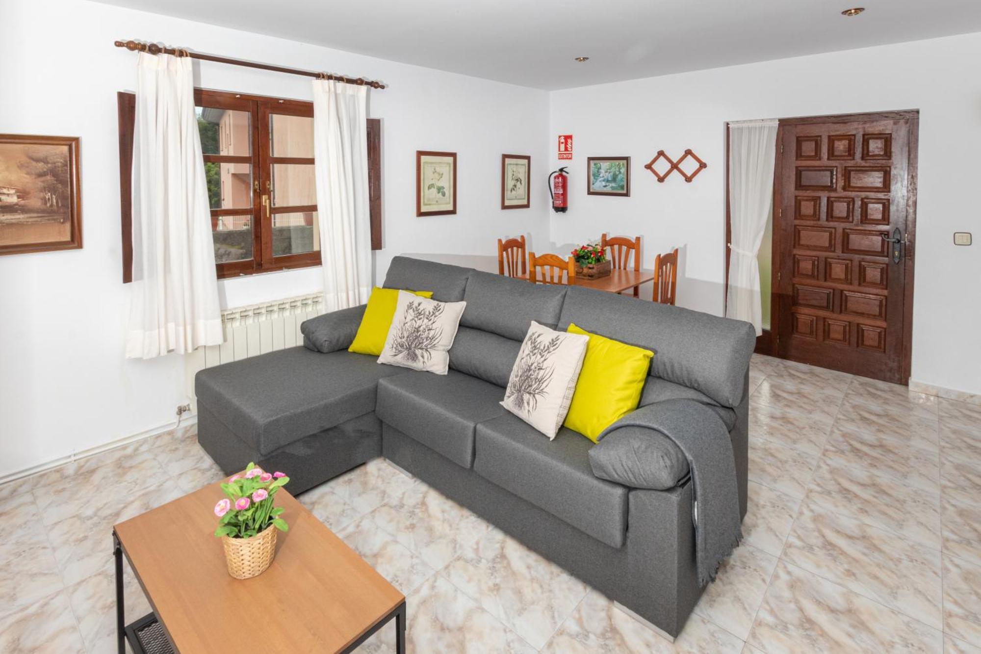 Apartamentos El Acebo Navés Extérieur photo