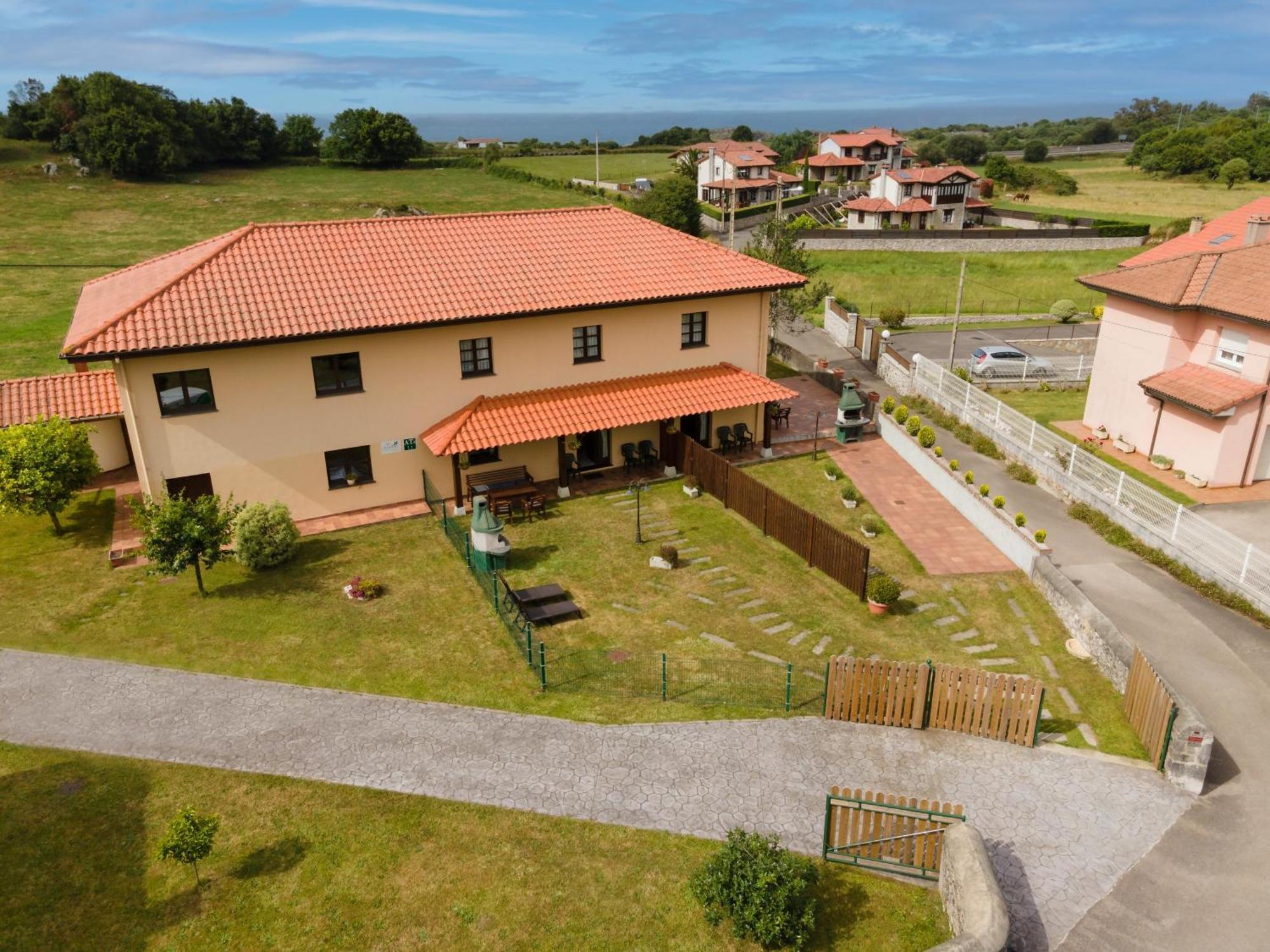 Apartamentos El Acebo Navés Extérieur photo