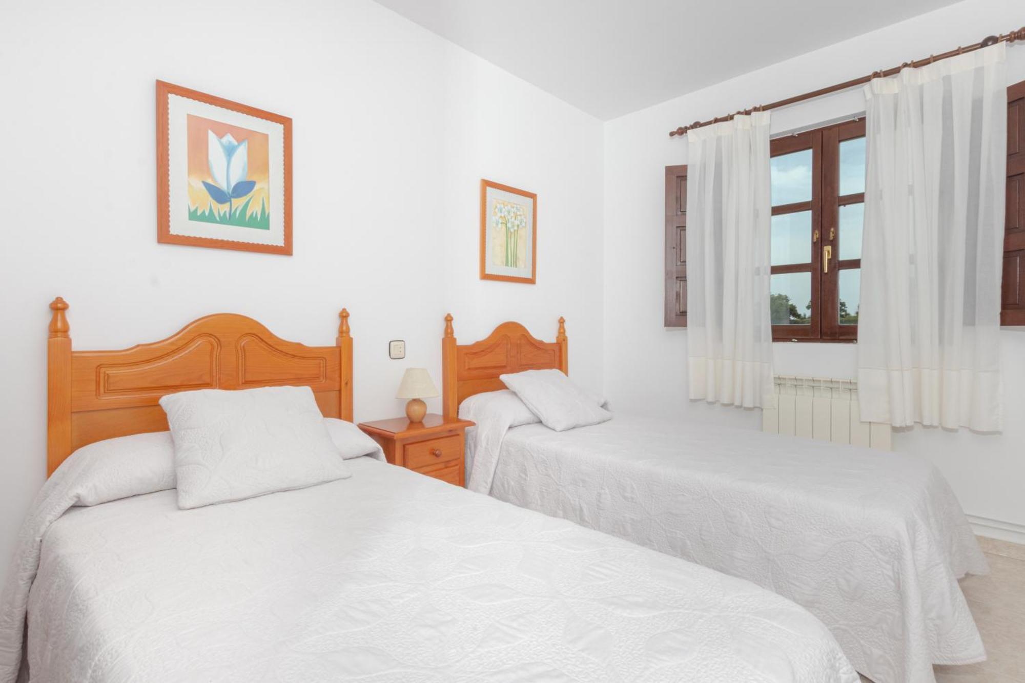 Apartamentos El Acebo Navés Chambre photo