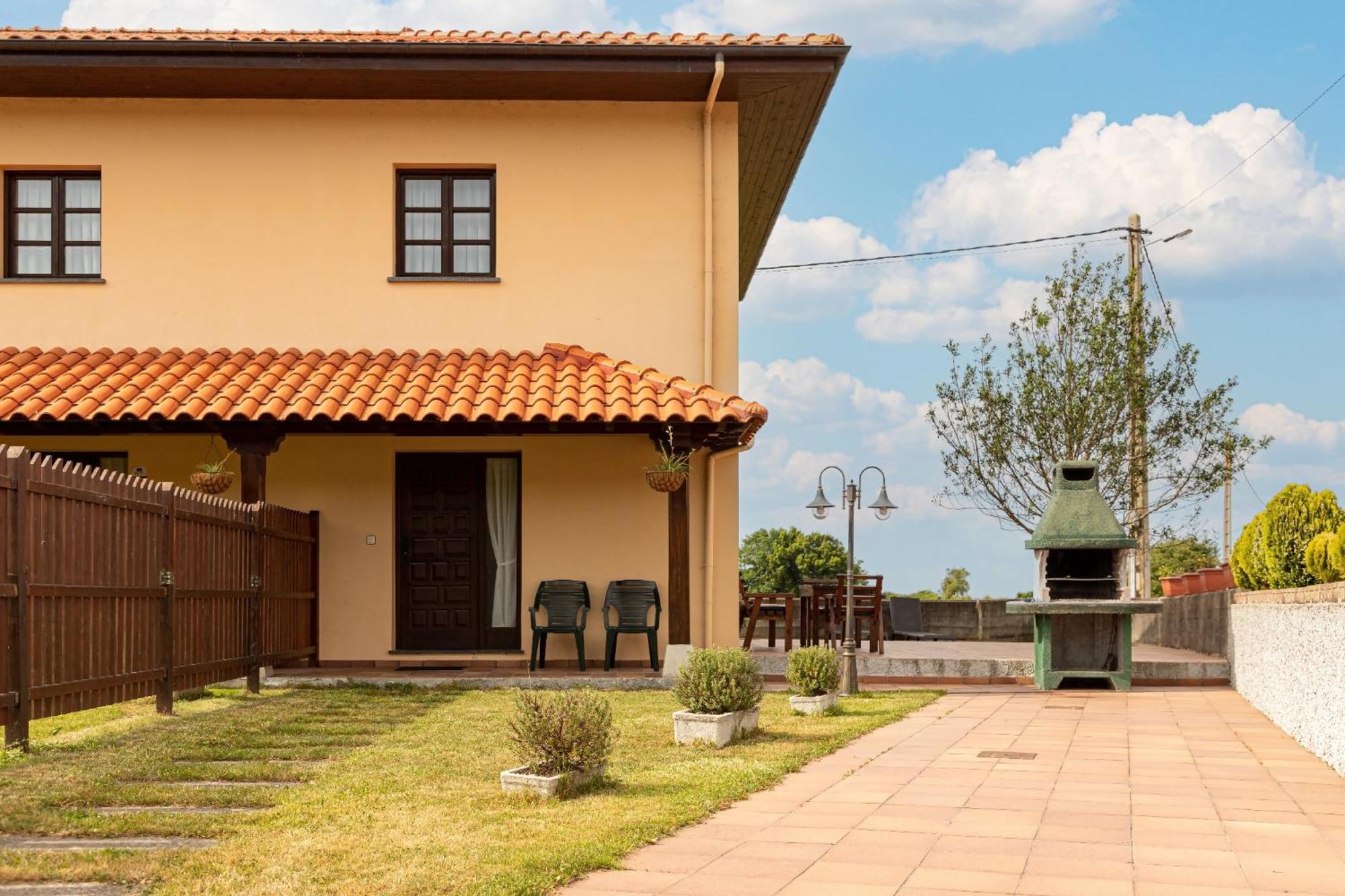 Apartamentos El Acebo Navés Extérieur photo